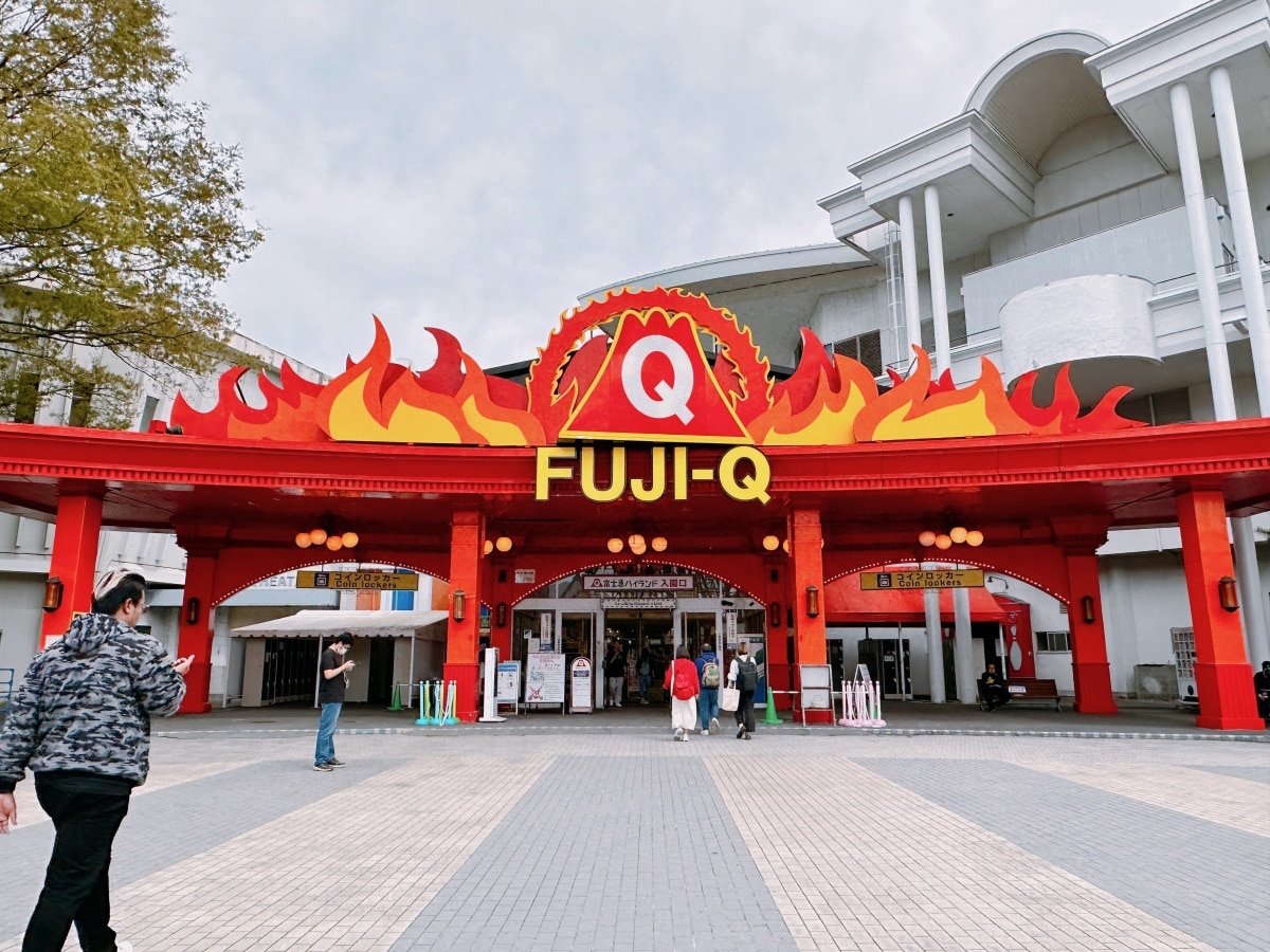 ช่วงบ่าย：ตะลุยต่อกับสวนสนุกสุดมันส์ Fuji-Q Highland