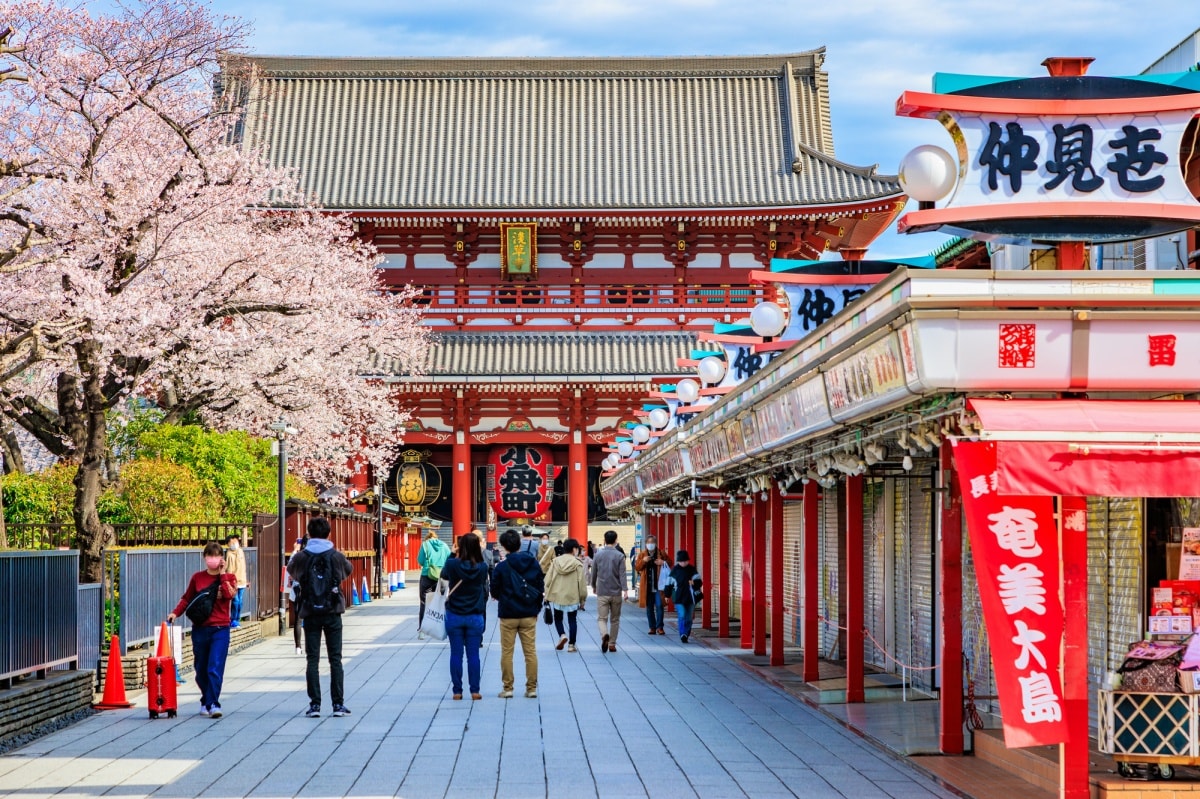 4. วัดเซนโซจิ (浅草寺/Sensoji Temple)