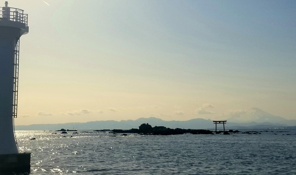 Shrine by the Sea: Morito Daimyojin