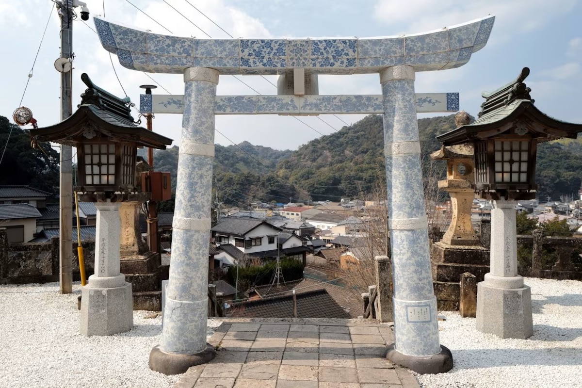 เมืองเครื่องเคลือบดินเผาอุชิยามะที่ยังมีชีวิต