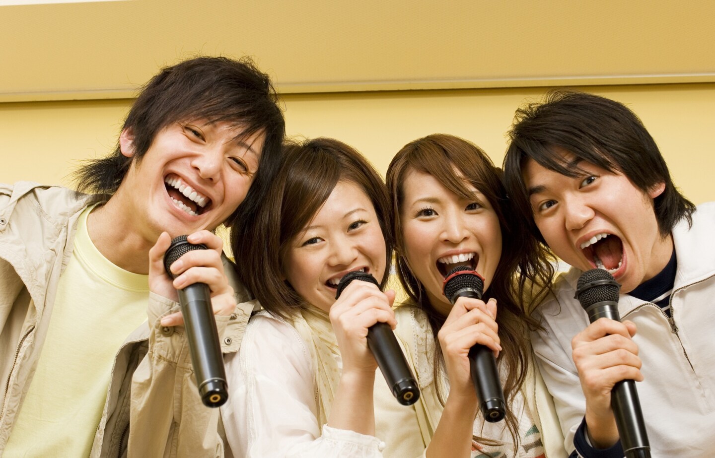 10 Ways to Improve Your Japanese with Karaoke