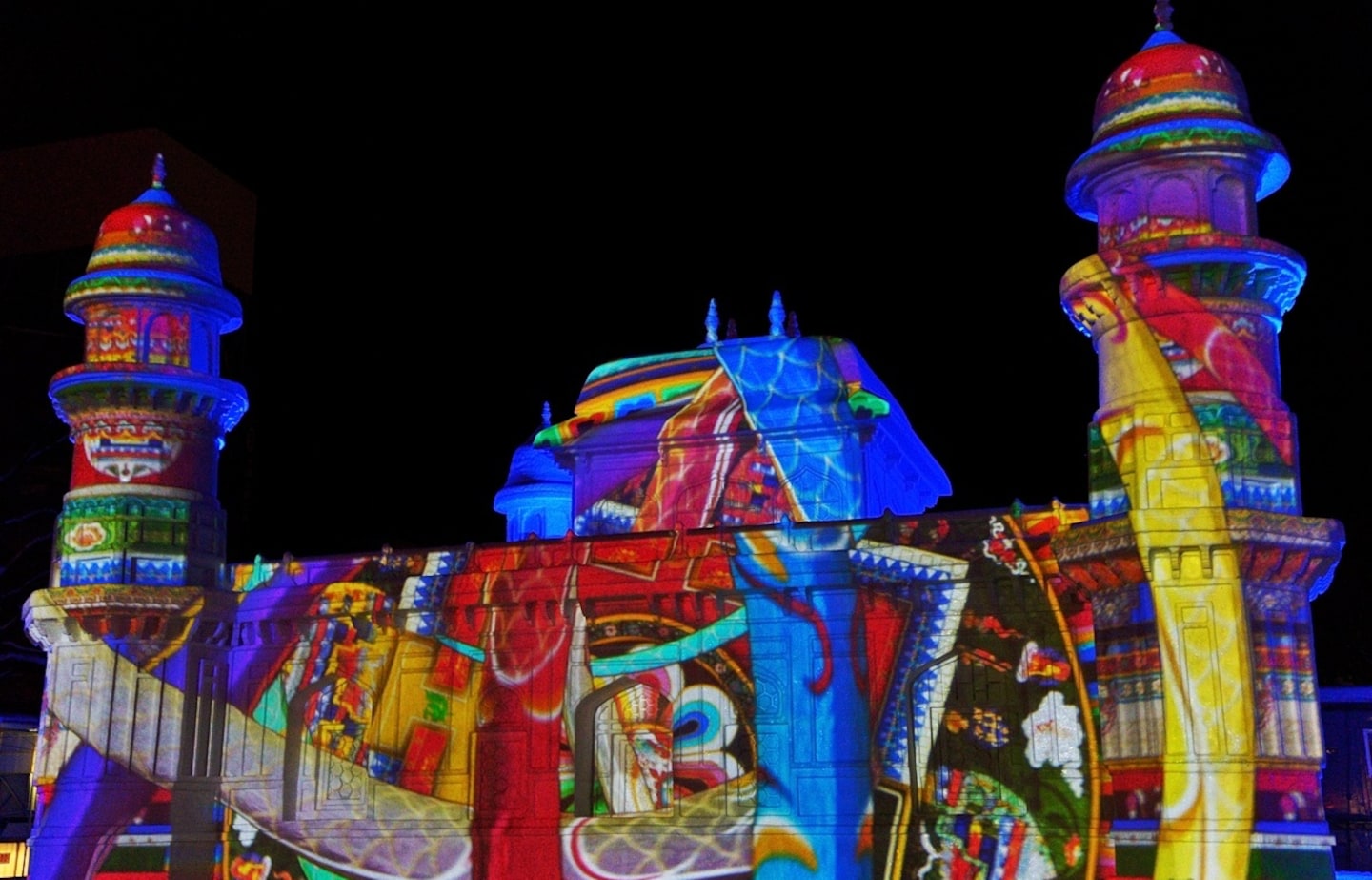 5 Projection Mapping งามๆ บนประติมากรรมหิมะ