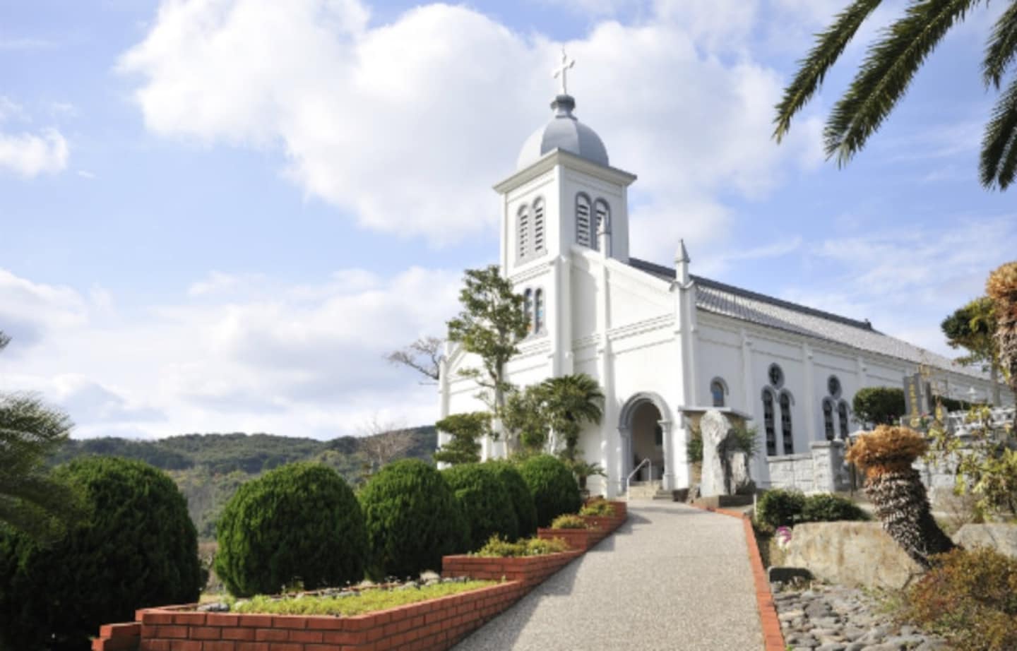 12 Historic Churches in Kumamoto & Nagasaki