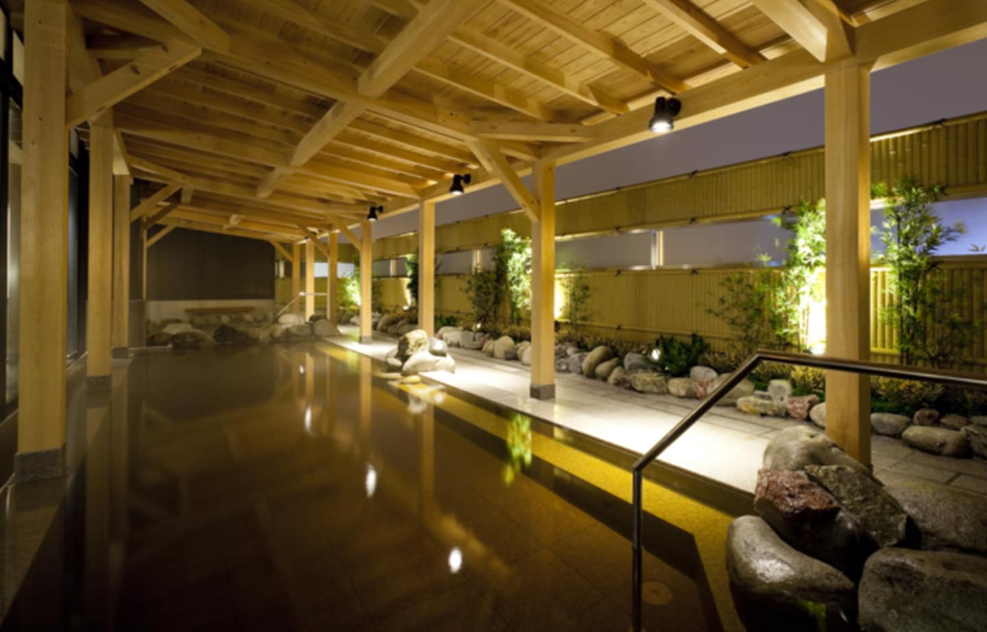 Bathe in an Onsen Before Your Next Flight