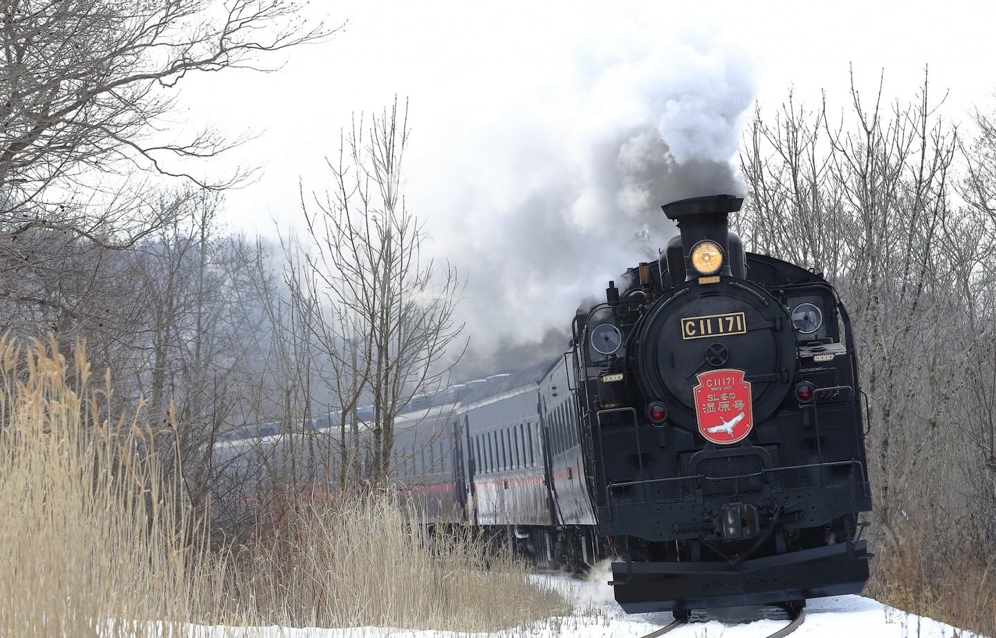 นั่งรถไฟหัวรถจักรไอน้ำโบราณกลางหิมะที่ฮอกไกโด