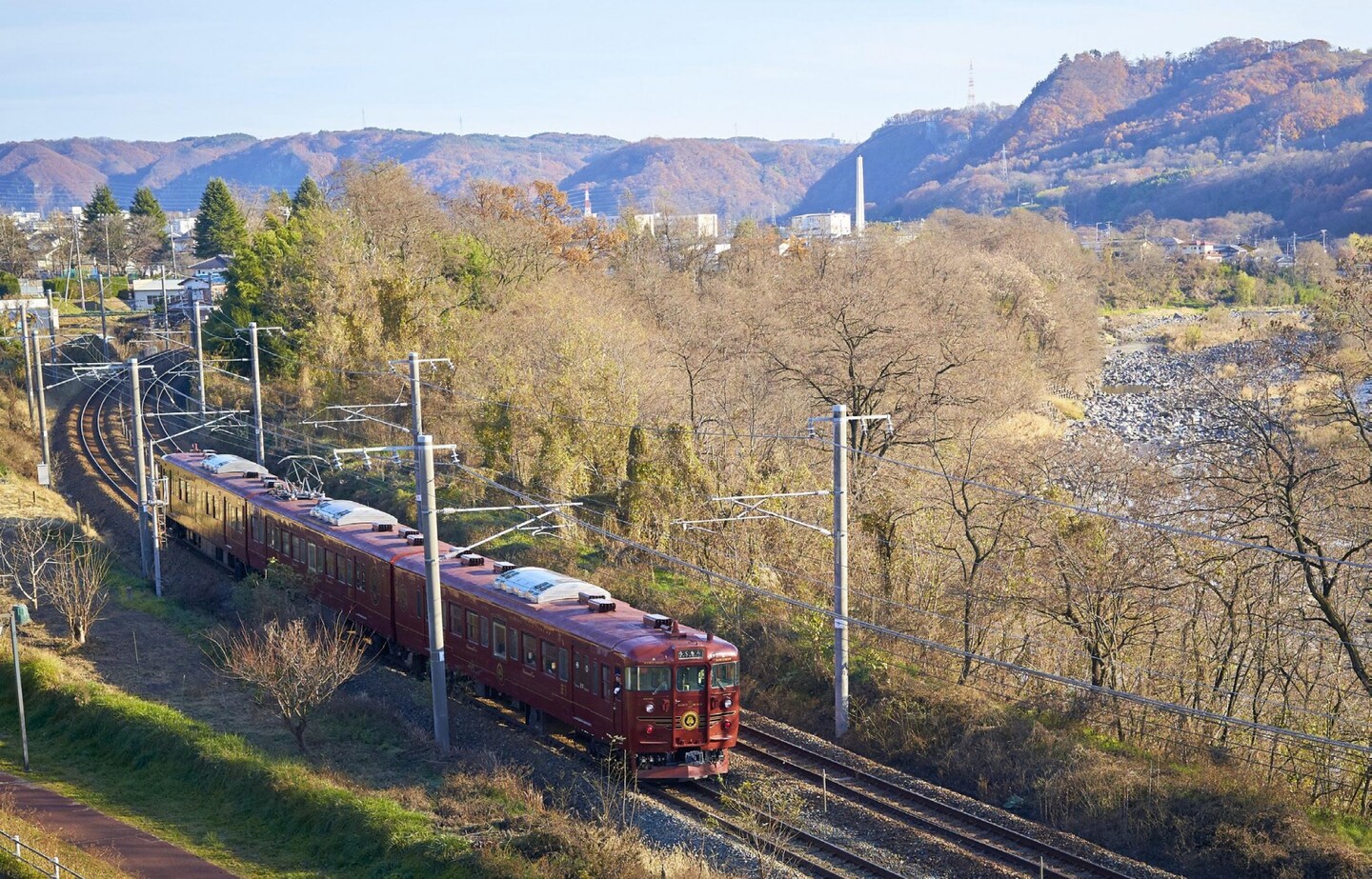 A Gourmet Train Journey to Sample Shinshu