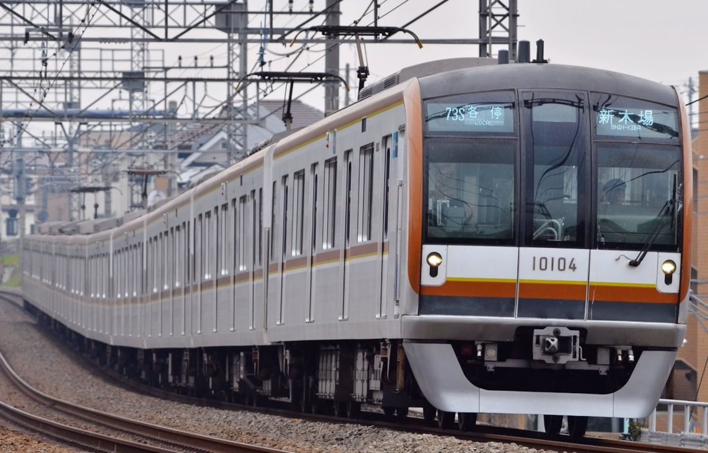 นำเที่ยวตามสถานีรถไฟสาย Tokyo Metro Yurakucho