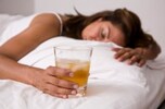 飲み過ぎは睡眠の質を下げるので注意！