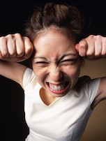 感情的に怒鳴る…子供の心に残るのはママの怖い顔と声