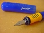 老舗万年筆ブランド　ペリカンが作った子供用万年筆　ドイツの子供向け万年筆