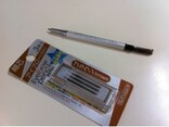 100円の優秀コスメ！ダイソーの細芯アイブロウ