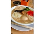 どトンコツな味を提供しているラーメン店 「魁龍」