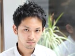 クセ毛を活かしたメンズのベリーショートヘアスタイル