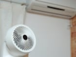 「エアコンとサーキュレーターの併用はすべき？」に家電のプロが回答！ 扇風機とは何が違うの？