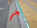 日本人が「へえ！」と驚く韓国の道路システム！ 横断歩道や交差点近くにある“光るパネル”の正体は!?