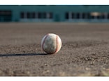 「プロ野球選手」はどのように資産運用している？ 