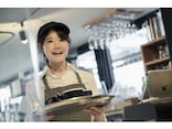 2025年度から103万円の壁が123万円に引き上げられる背景とその影響