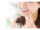 Q. 歯のかぶせ物は劣化すると聞きました。一生モノではないのですか？ 