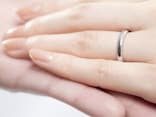恋愛結婚は幸せになれない？「友情結婚」した42歳女性が夫を選んだ「たった1つの理由」