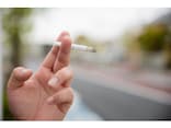 Q. 喫煙者ですが、健康診断の結果も問題ありません。禁煙の必要性とは？