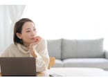 49歳・年収100万円パート女性「積立投資を始めたのは失敗だったかなとも」全世界株式とS&P500に約1年間積み立てて感じたこと