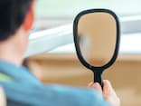 口周りを袖で拭く“パーカーおじさん”軍団が無理すぎた……女性に嫌われる「おじさんの習性」