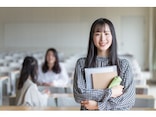 ゆうちょ銀行の定期貯金に預け替えを検討中。2年後にもらえる利息はいくら？【2025年3月5日から金利引き上げ】