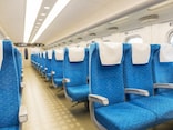 「新幹線隣席ガチャ」で大ハズレ！ “トンデモ外国人”に遭遇した人々の悲劇【鉄道専門家解説】