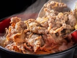 脳科学で解説！ 仕事帰りに「牛丼が無性に食べたくなる」理由とドーパミンの関係