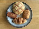 コンビニで焼きたてパンの味が楽しめる！【セブンカフェベーカリー】パンと焼菓子4品を食べてみた