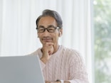 預貯金1億円・元会社役員64歳の年金生活「年に1回は海外に行こうと思い、YouTubeで研究中」