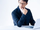 65歳の誕生日2日前に退職した場合、失業保険と65歳からの年金は両方満額でもらえますか？