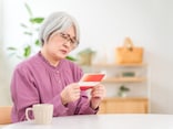 年金月5万円、週4日で事務「下の子が学生なのでまだまだ援助が必要。孫もいる」64歳女性の暮らし