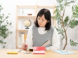 現預金2000万円「特別支給まで約3年、足りない分は貯金を取り崩す」61歳女性の年金生活