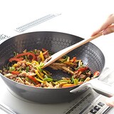  アーネスト 【日本製】 燕三条 鉄 フライパン 28cm IH対応 鉄製なのにくっつきにくい 焦げ付きにくい (ファイバーライン/槌目加工) 熱が伝わりやすい お手入れカンタン 深型 軽量 ブラック A-77428