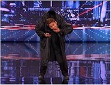  首が胸まで落ちる