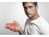 体臭や口臭の原因に？肉の食べ過ぎによる「悪臭の三重奏」に要注意！