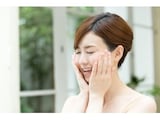 万能なバームの使い方！乾燥肌対策からメイク直しまで