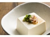 賞味期限切れの豆腐はいつまで食べられる？目安の日数や注意点を解説