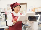 厚生年金に加入して働きながら、老齢年金をもらうことはできるでしょうか。年金の受け取りにどのような影響があるのでしょうか？