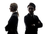 ハラスメントを恐れる「就職氷河期世代」と対面での会話が苦手な「若手世代」が知らないと損すること