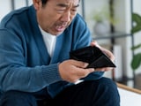 54歳・年収200万円浪費家男性「積立投資をしていなければマズいことなっていたと思う」