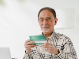 月の年金15万8270円「少子化やインフレで今後も年金がもらえるか不安」78歳男性のリアルな老後