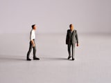 入社3日目で辞めた23歳と定年3年前に辞めた57歳の「共通点」…“退職理由”に見る会社との向き合い方