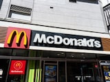 夫婦で飲みに行っていた分を子どもたちとのマクドナルドに。44歳女性が物価高でも「削りたくない」もの