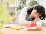 【衝撃】口座残高は「年に数回」だけ見ればいい。40代の貯金を邪魔する“マメな性格”という罠