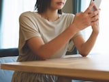 「お金がないから貸してほしい」と何度も言われ…26歳女性が物価高で見直した“友人との付き合い方”