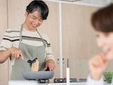 物価高で"外食代"を月2万円削減した57歳男性「夫婦で料理好き。家で飲むのも好きなので」