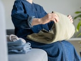 「食費や通信費はなかなか削りづらいけど」40歳子育て世帯が“旅行”のために真っ先に削った支出とは?