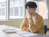 奨学金200万円「初任給も少なく恋人との関係にも影響した」44歳男性の返済経験